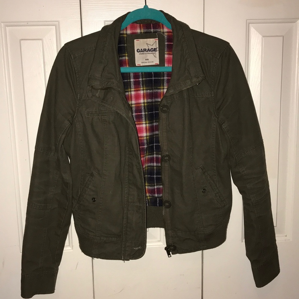 Garage light jacket
